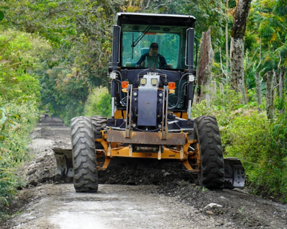 La Administración Municipal mejora las vías rurales de Popayán