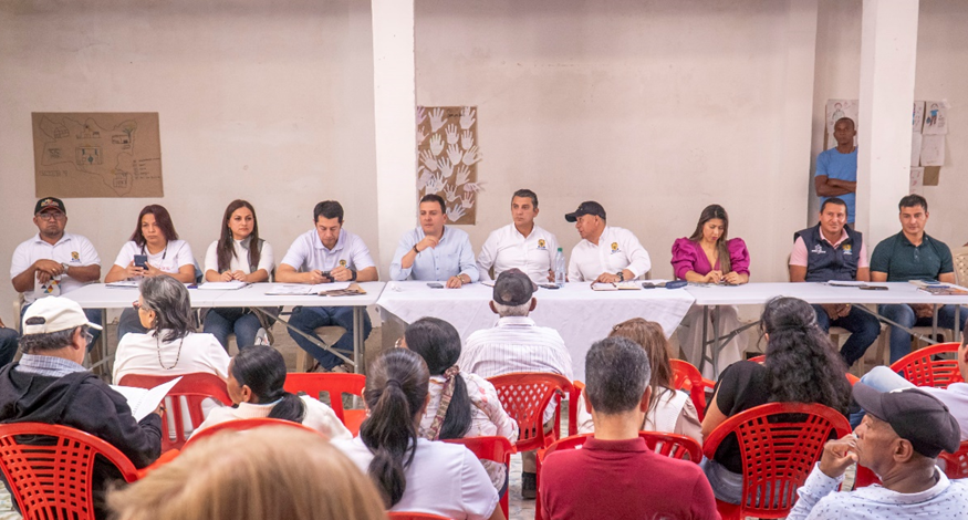 Administración Municipal lidera mesa de trabajo con líderes de la Comuna 9