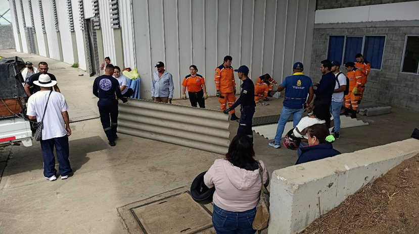 Administración Municipal entrega ayudas humanitaria a familias afectadas por granizadas y vendavales en Popayán